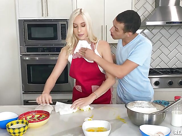 Kitchen sex with blonde Kay Lovely while cooking for her show
