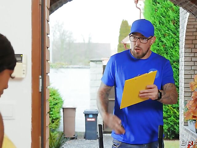 Jack in the box fucks busty ebony milf Ebony Mystique