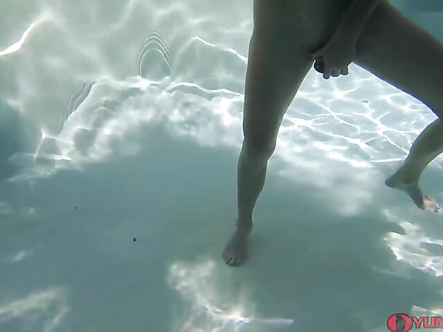 Slender Sofie Marie's underwater sex session with cum in pussy