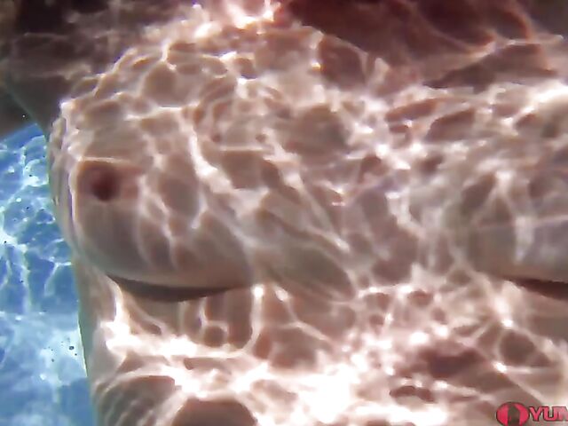 Slender Sofie Marie's underwater sex session with cum in pussy