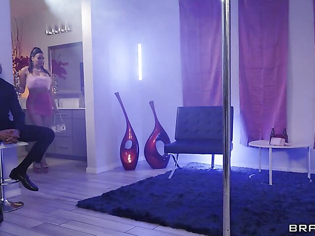 Hot strippers Luna Star and Angel Youngs sharing cock