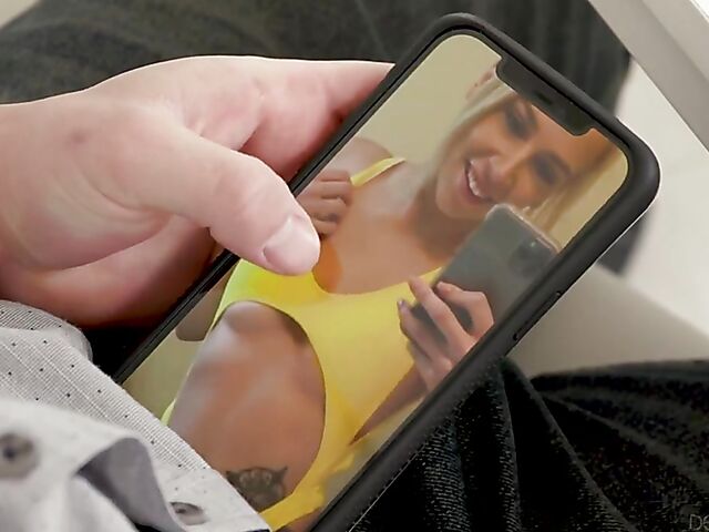 Cute blonde teen anal drilled featuring Madison Summers