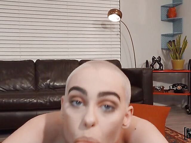 Paris Amour - Sweet jobber with short hair POV style