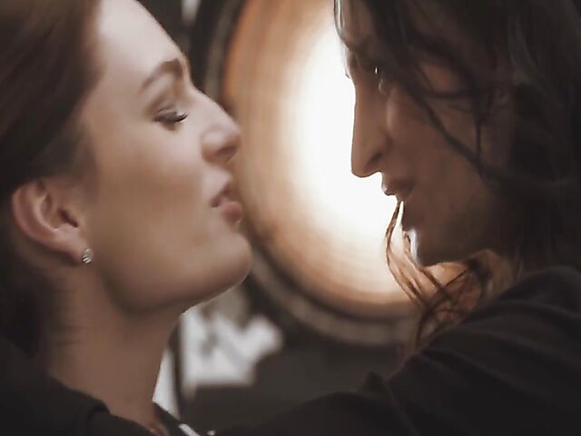 Leanne Lace gets eaten out by lesbian photographer Sylvia