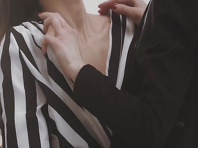 Leanne Lace gets eaten out by lesbian photographer Sylvia