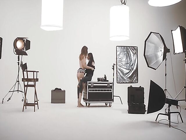 Leanne Lace gets eaten out by lesbian photographer Sylvia