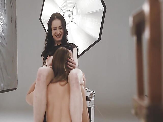 Leanne Lace gets eaten out by lesbian photographer Sylvia