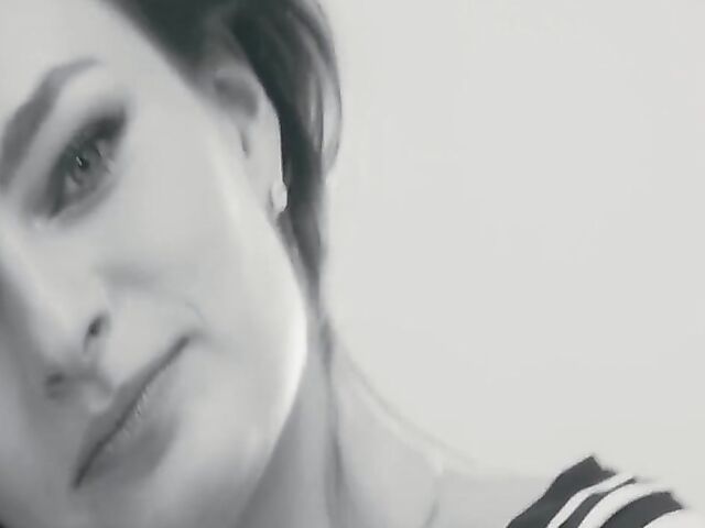 Leanne Lace gets eaten out by lesbian photographer Sylvia