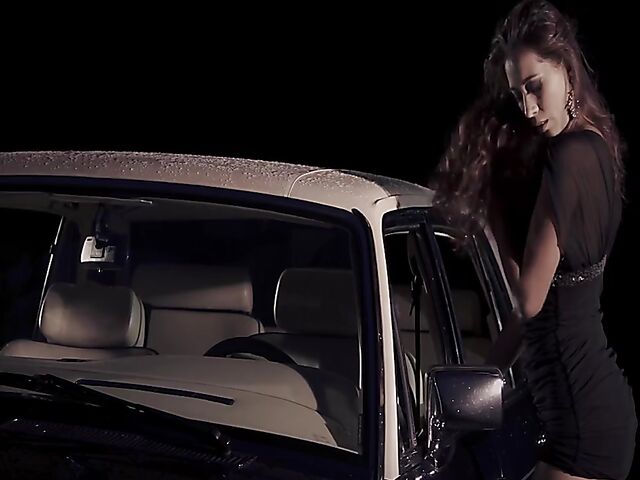 Paula Shy - Car masturbation in the night