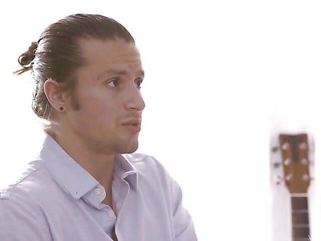 Jay Romero loves fucking Alexia Anders' exotic shaved pussy