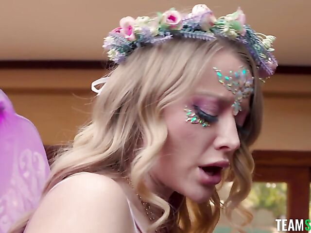 Extra small fairy girl Paris White has a pussy he's been dreaming of