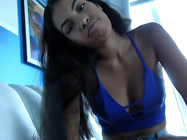 Maya Farrell - Exotic stepdaughter POV fun time with daddy