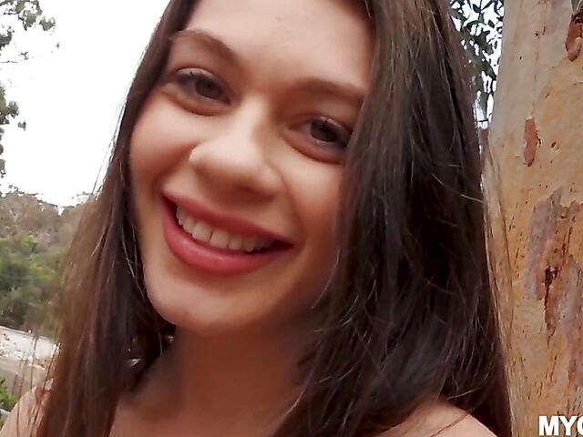 Outdoor quickie with cute young Marina Woods is just the beginning