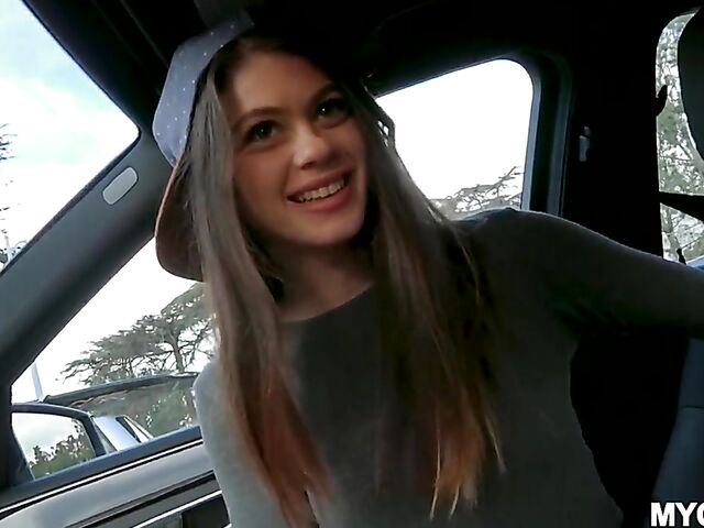 Outdoor quickie with cute young Marina Woods is just the beginning