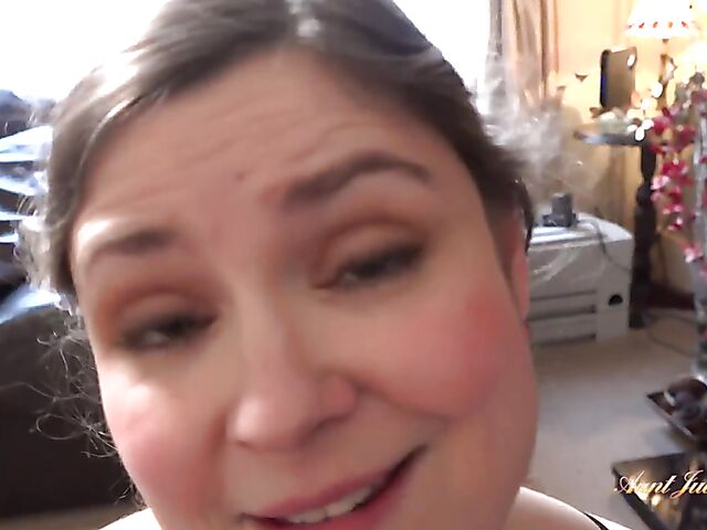 POV MILF in crotchless panties Aurora is horny for you