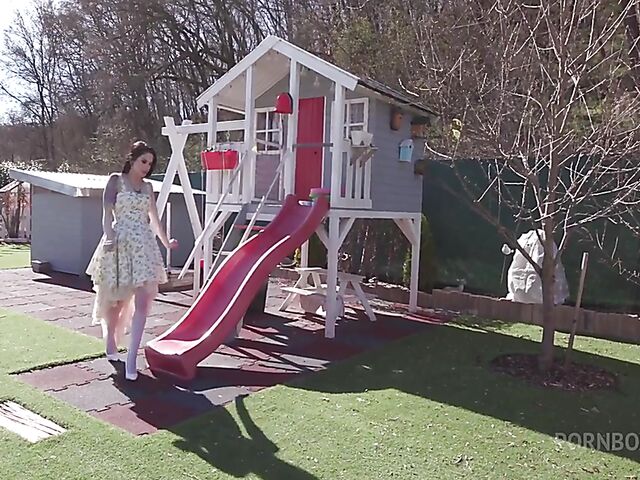 Anna de Ville - Triple penetration with 7 easter bunnies