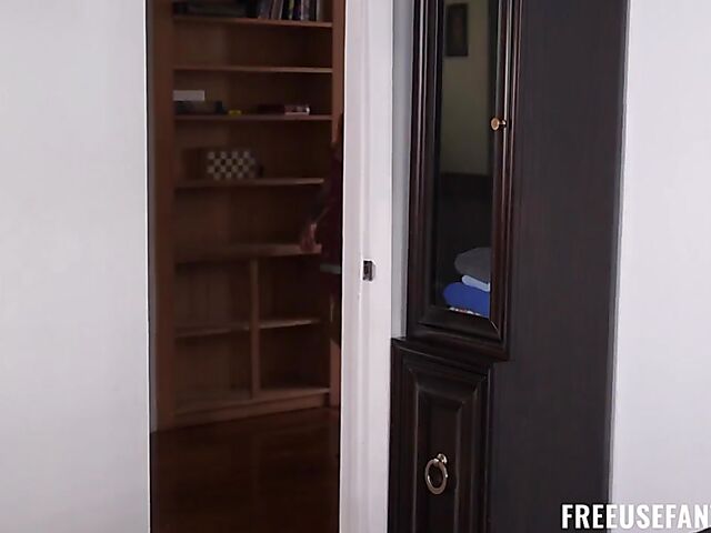 Free use FFM party with Lola Mai and Mia Kay