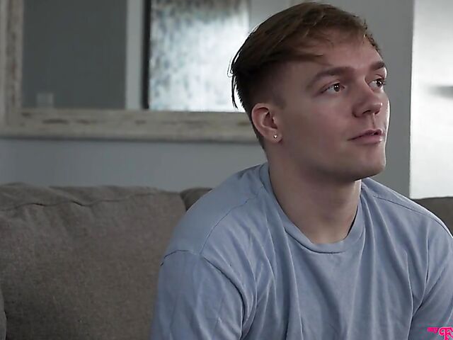 Teen sex on the couch with petite stepsister Aria Valencia