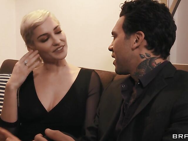 Hot lingerie fuck with seductive Skye Blue