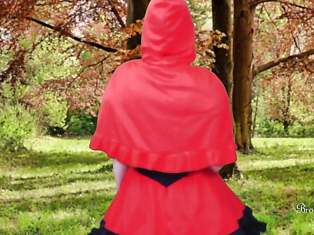 Little Red Riding Hood forest masturbation featuring JOI pornstar Brookelynne Briar