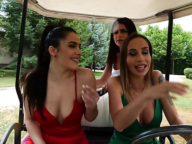 Wild FFM anal session with Valentina Nappi, Malena Nazionale and Martina Smeraldi