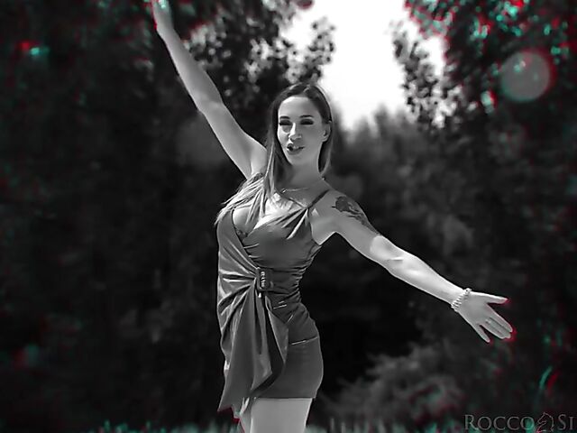 Wild FFM anal session with Valentina Nappi, Malena Nazionale and Martina Smeraldi