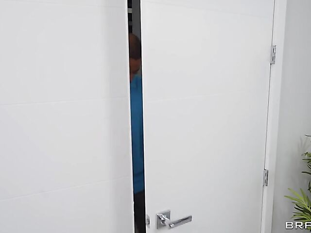 Big ass black threesome with Barbie Crystal and Imani Seduction