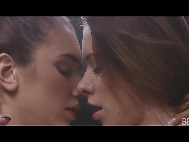 Erotic lesbian kitchen to shower sex with Mary Rock and Sata Jones