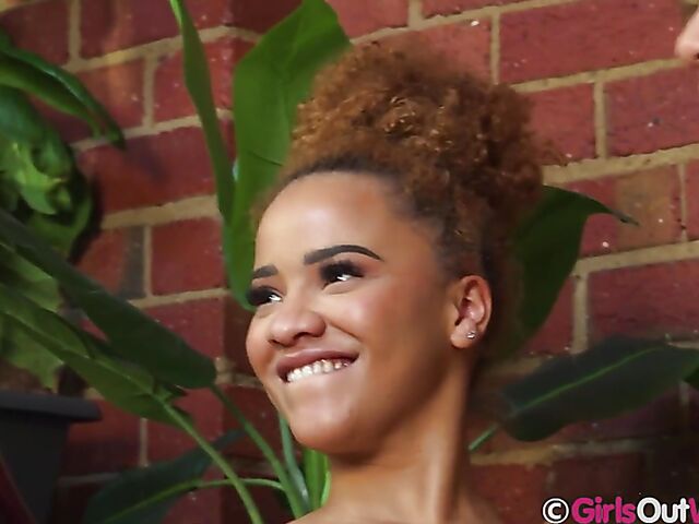 Vegetable insertion and pussy licking on Easter Sunday in lesbian threesome with Bille, Kaia and Hazel Leone