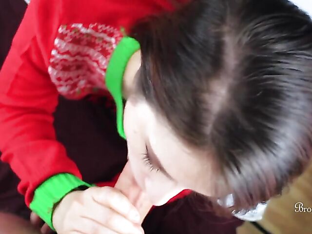 Christmas blowjob POV and cum on Brookelynne Briar's face