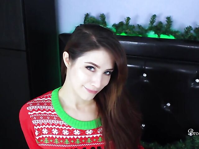 Christmas blowjob POV and cum on Brookelynne Briar's face