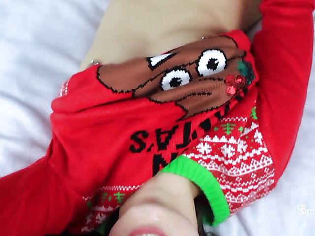 Christmas blowjob POV and cum on Brookelynne Briar's face