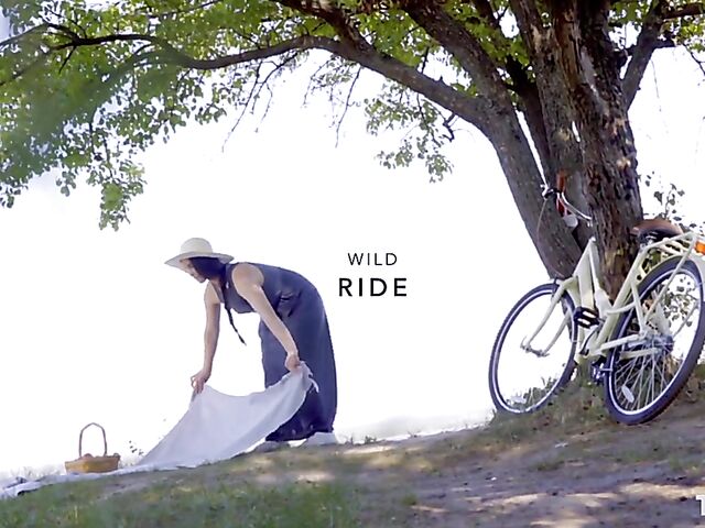 Sofi Nar's outdoor dildo bike adventure