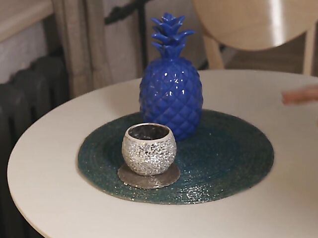 Alaya, 20 - Young redhead solo in the kitchen