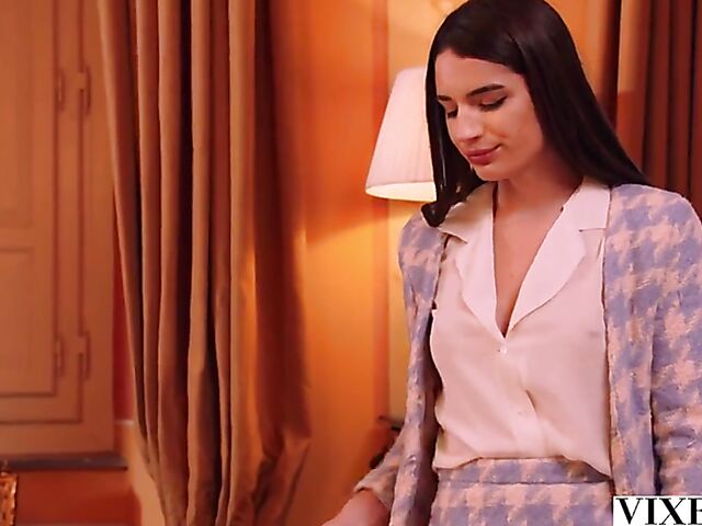 Hot threesome at the bargaining table with Eve Sweet and Candie Luciani