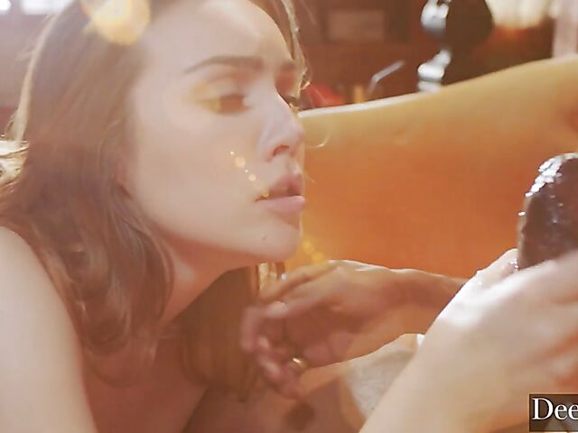 Freya Parker can't wait to take that long black dick