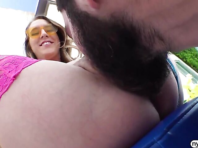 Close up fuck in pink stockings with delicious Cadence Lux