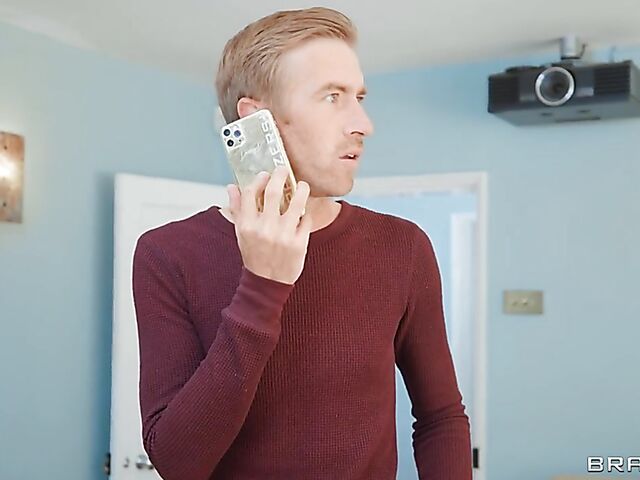 Rose Jones & Danny D - Pretty blonde gets a big dick