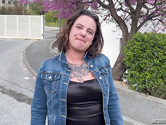 French mature anal slut Angel doing it well