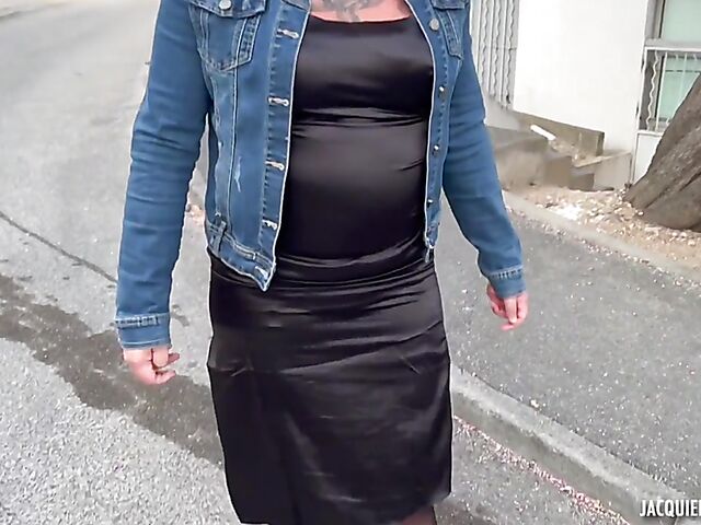 French mature anal slut Angel doing it well