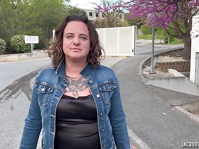 French mature anal slut Angel doing it well