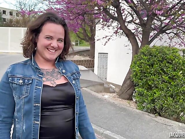 French mature anal slut Angel doing it well