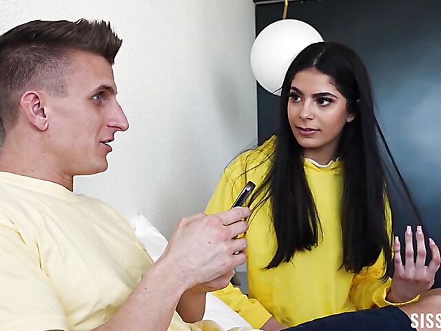 Group sex with nasty stepsisters Angel Gostosa and Lily Lou