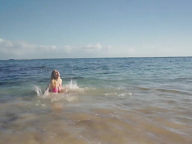 Big tits bikini blonde Mashenka is on vacation