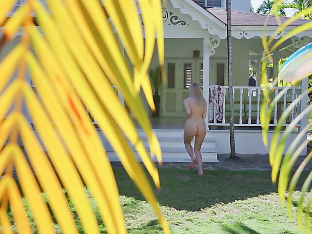 Big tits bikini blonde Mashenka is on vacation