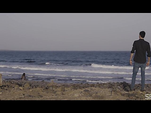 Seaside vacation and sensual sex outside with Camila Palmer