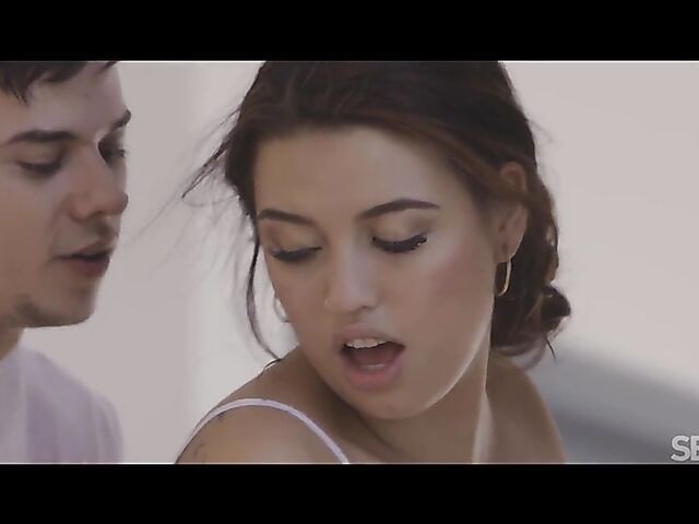 Seaside vacation and sensual sex outside with Camila Palmer