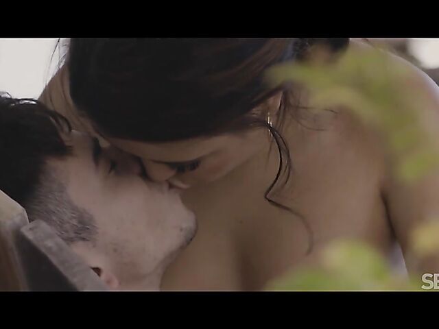 Seaside vacation and sensual sex outside with Camila Palmer