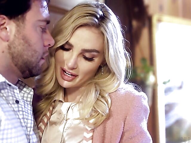 Hot sex without condom with beautiful Kenzie Anne