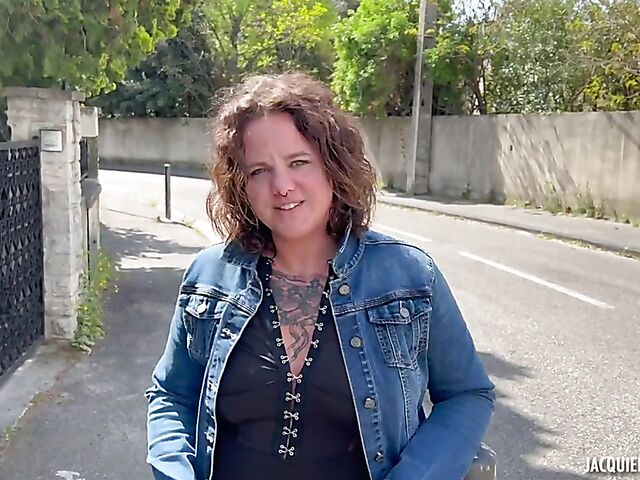 French DP with 35-year-old enthusiast Angel